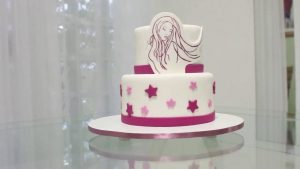 Order a delicious women's day cake