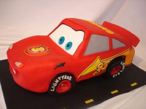 car shaped cake