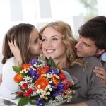 Present Her a Flower Bouquet with a Heartfelt Note