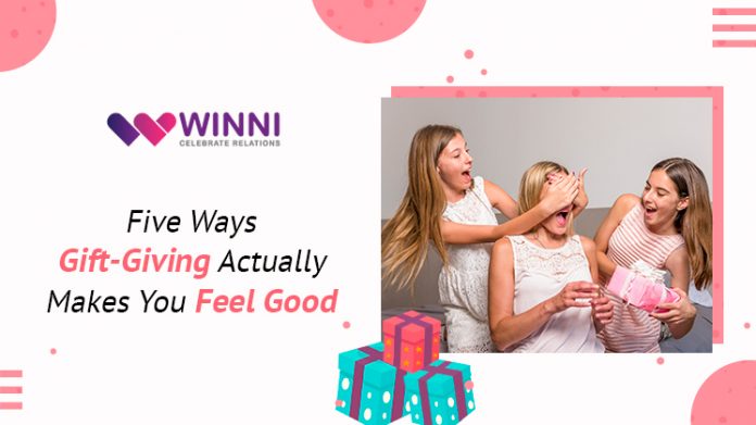 Five Ways Gift-Giving Actually Makes You Feel Good